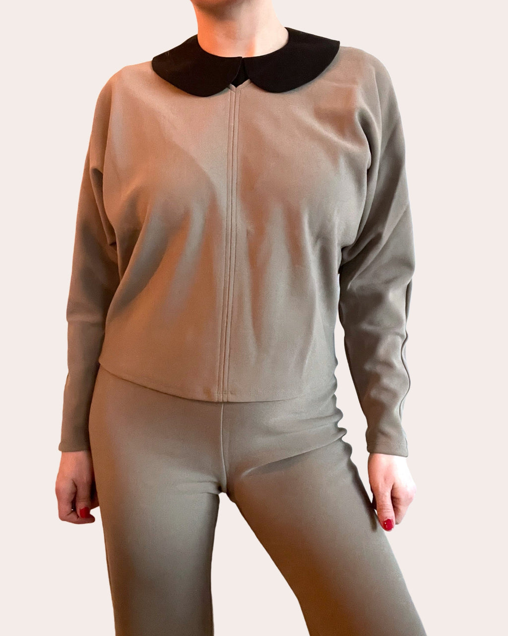 Krage Brigitte svart